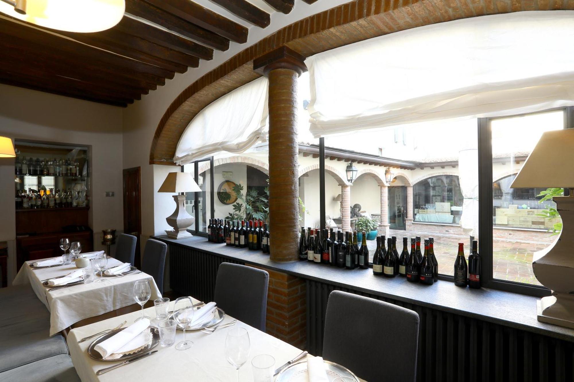 Locanda Stella D'Oro Soragna Exteriér fotografie