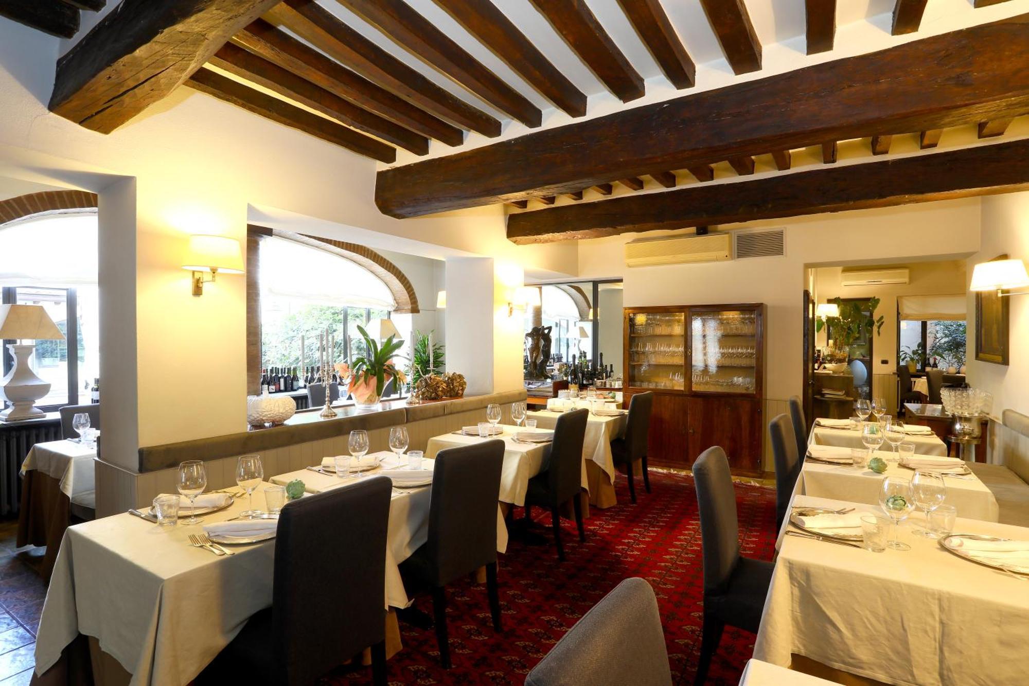 Locanda Stella D'Oro Soragna Exteriér fotografie