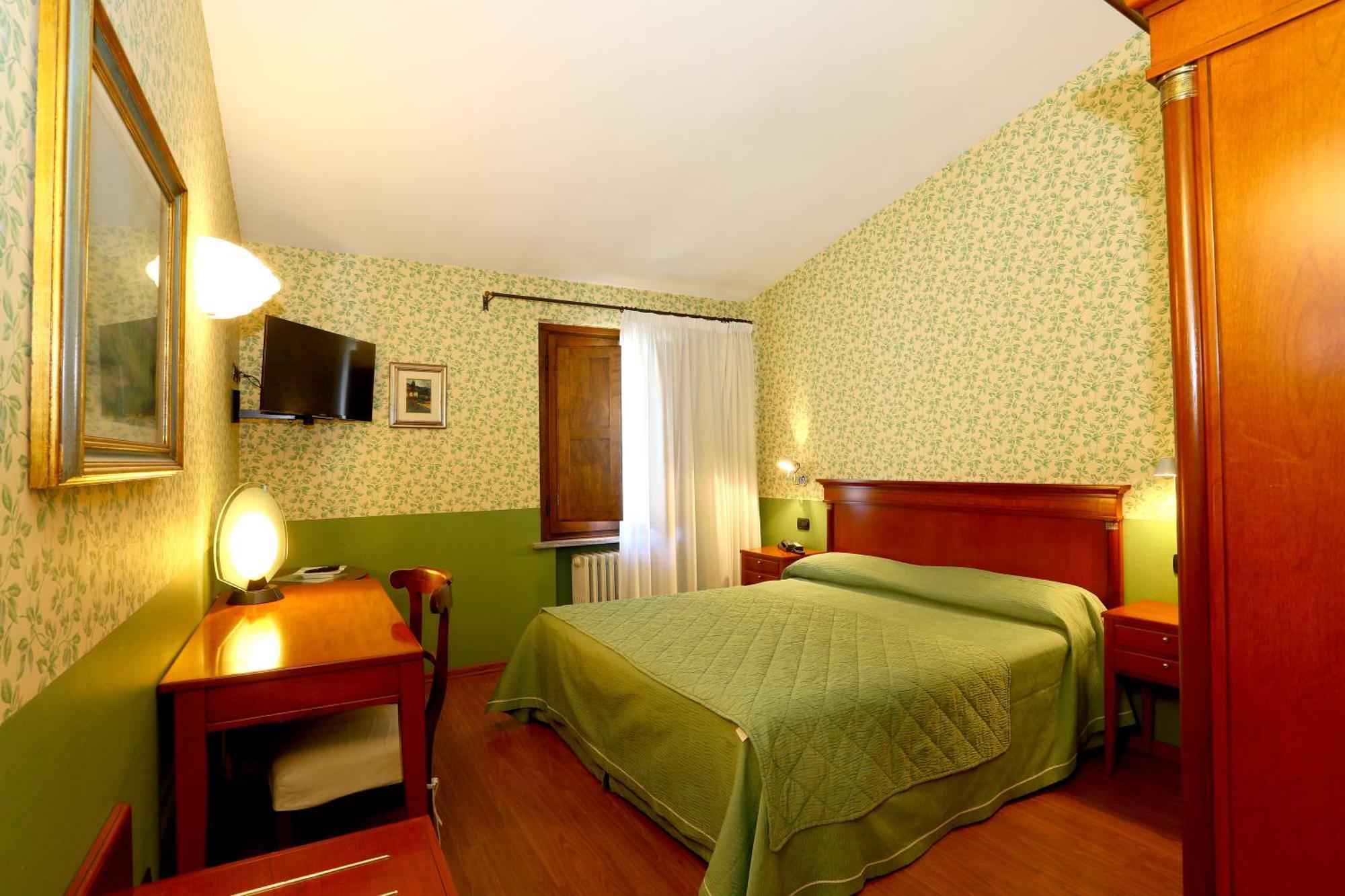 Locanda Stella D'Oro Soragna Exteriér fotografie
